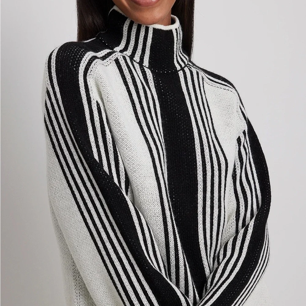 NA-KD x Klara Montes Wool Blend Soft Polo Sweater NWT Small - Picture 3 of 6